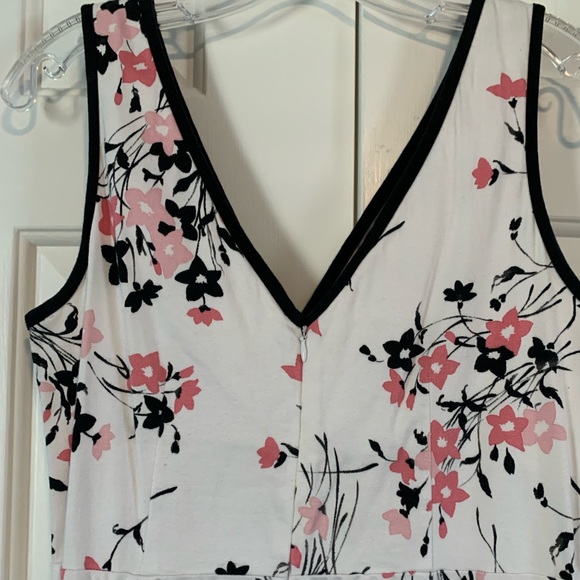 Jonathan Martin Studio Floral Dress - Picture 5 of 8